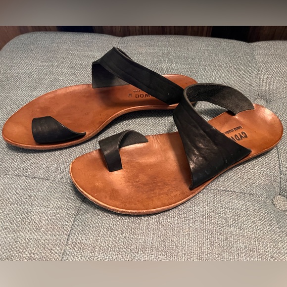 Cydwoq Leather Sandal- EUC, Black Size 40 (10) - Picture 3 of 6